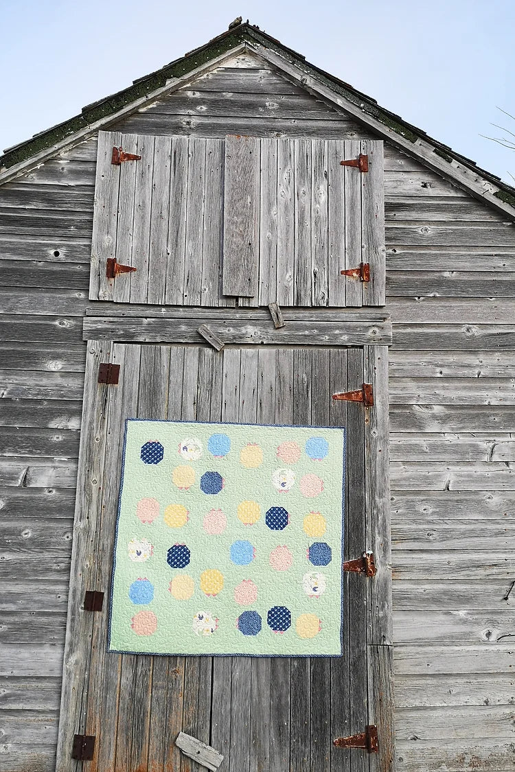 Scattered Chicks Quilt Pattern