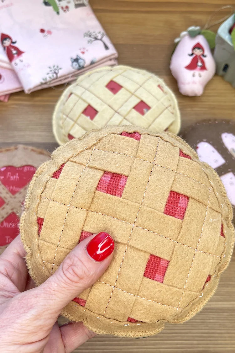 Mini Stuffed Pies Pattern